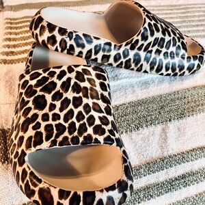 Leopard Print Women's Mules